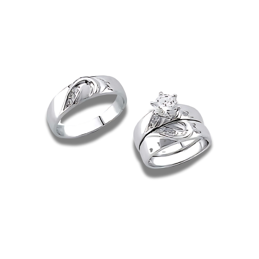 Pearl Kiss – 14k Gold Engagement Trio